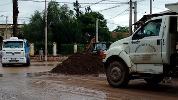 Equipos viales trabajan en la