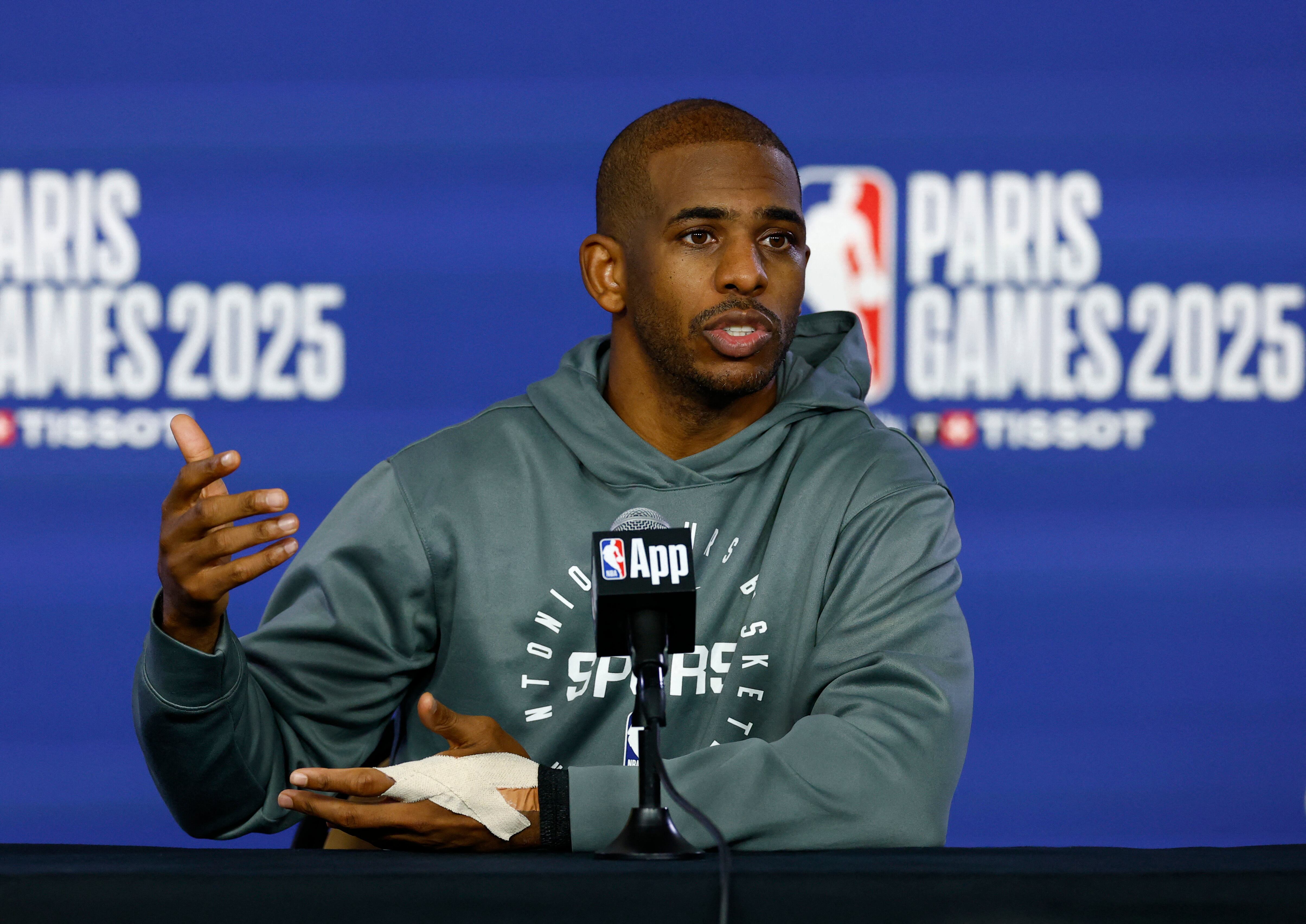 El legado de Chris Paul en la NBA destaca por su ética de trabajo, liderazgo y compromiso con el desarrollo del baloncesto
(REUTERS/Stephanie Lecocq)