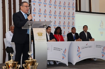 Lanzamiento de los Juegos Intercolegiales y de la Copa Intercolegial Panamá de Fútbol.