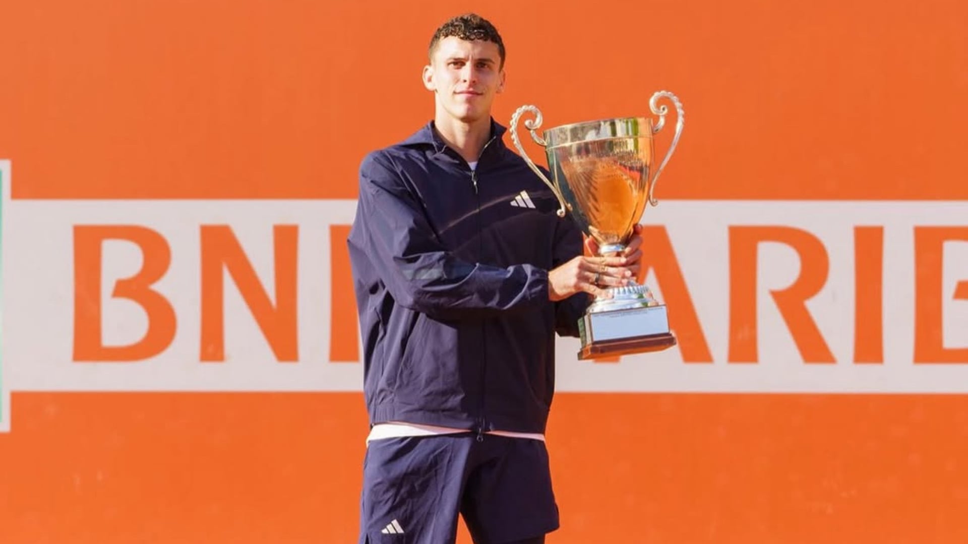 Juan Manuel Cerúndolo se consagró campeón en el Challenger de Bordeaux (Crédito: juanmacerundolo)