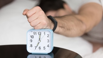 Los riesgos para la salud de levantarse a las cinco de la mañana todos los días
