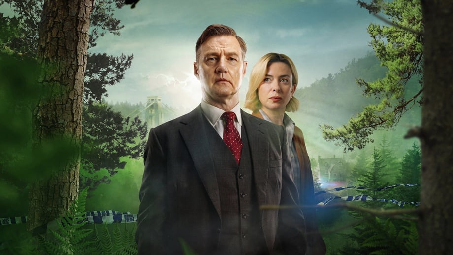 David Morrissey y Eve Myles en la serie 'Gone', disponible en Movistar Plus+