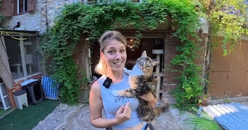 Jone en el Rancho de sus gatos