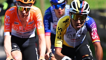 Egan Bernal brilló en el Tour de los Alpes: quedó quinto en la clasificación general y peleó etapa en la alta montaña