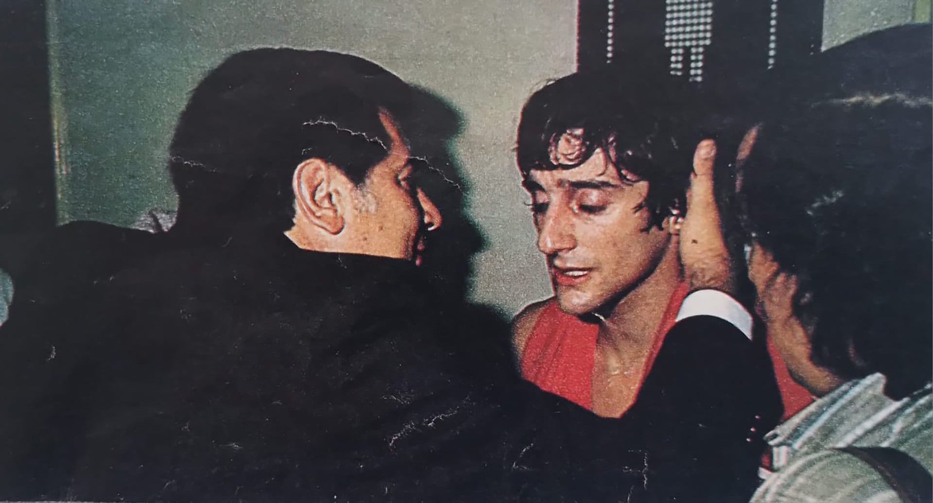 El saludo emocionado del Presidente de River, Hugo Santilli, a la gran figura de la noche