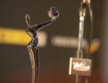Detalle de la estatuilla de los Premios Platino al Cine Iberoamericano (Foto: EFE/ARMANDO ARORIZO)