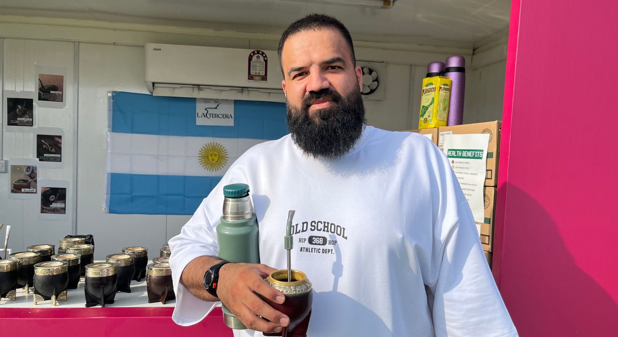 Ishaq Mohammed Al Baloshi es un militar qatarí que se lanzó a emprender con productor argentinos en Qatar