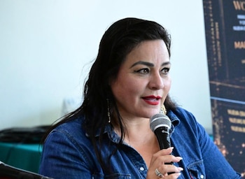 La diputada Elizabeth Mateos Hernández (Morena) propuso reformas legales para reconocer la llamada “estafa romance” como una forma de violencia económica y patrimonial contra las mujeres; la iniciativa busca sancionar el engaño sentimental utilizado para obtener dinero o bienes. (Crédito: Congreso de la Ciudad de México)