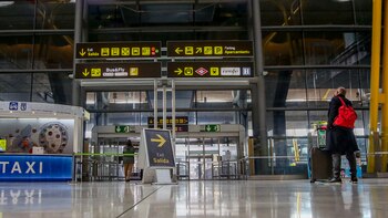 Atención colombianos con destino a