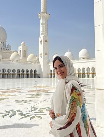 Rosángela Espinoza en una mezquita en Abu Dabi. (Instagram)