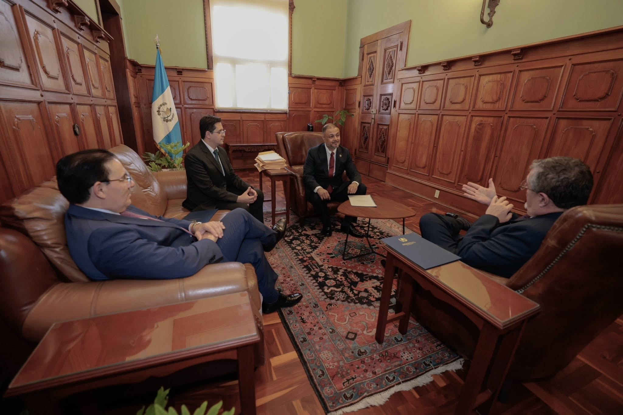 Carlos Alberto García Alvarado presentó un plan para fortalecer la acción penal y modernizar el Ministerio Público, destacando su perfil como fiscal de carrera sin sanciones. (Cortesía: Bernardo Arévalo)