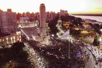 Una multitud se manifestó en