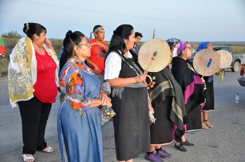 El gobierno convocó a los