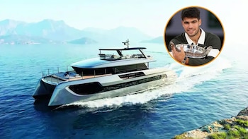 Así es el nuevo superyate de 10 millones de euros de Carlos Alcaraz: piscina, garaje y casi 24 metros de eslora