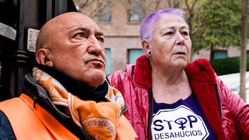 La vida de Paca y Mariano, dos historias de resistencia frente al desahucio: “Nos están dejando sin recursos. Es violencia institucional”