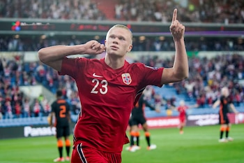 Erling Haaland es la máquina de goles que tiene la selección de Noruega (Foto: REUTERS)