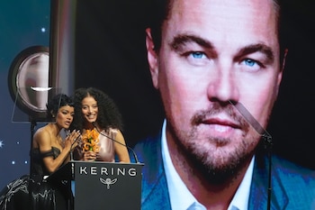 Teyana Taylor, a la izquierda,