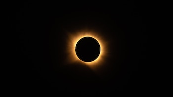 Baleares vive un eclipse solar histórico y multitudinario
