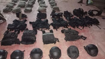 Sedena expone el arsenal asegurado