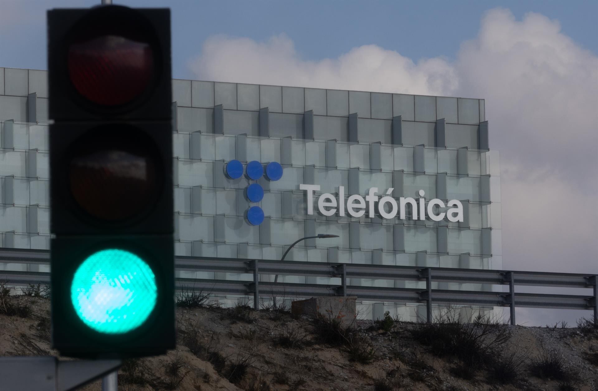 El litigio entre Colombia y Telefónica se originó por la reversión de activos y contratos de concesión de telecomunicaciones firmados en 1994- crédito Europa Press