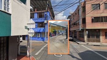 Encontraron un cadáver envuelto en un colchón en plena calle de barrio en Soacha: esto se sabe
