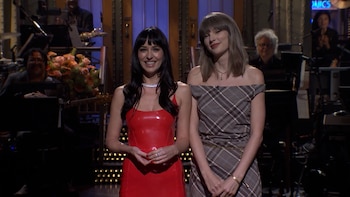Cruce de estilos entre Taylor Swift y Dakota Johnson: así impactaron con sus looks nocturnos