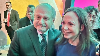 Pedro Cateriano se encuentra con