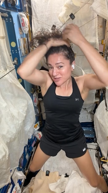 Cómo bañarse en el espacio