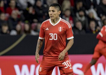 Raúl Ruidíaz fue convocado a