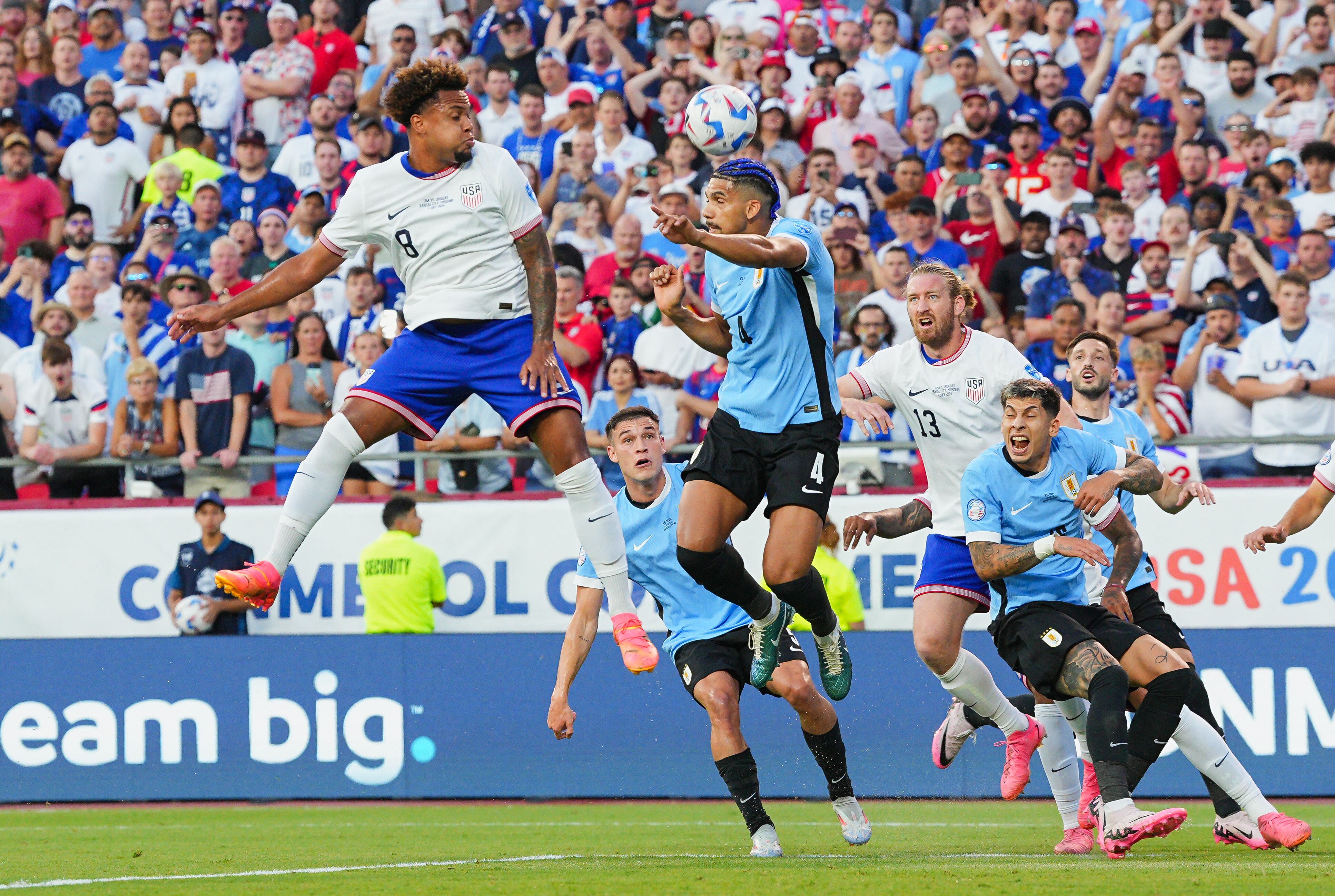 Uruguay se mide con Estados Unidos en amistoso FIFA. Crédito: Agencias