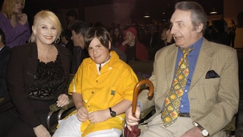 Con sus padres, Carmen Barbieri