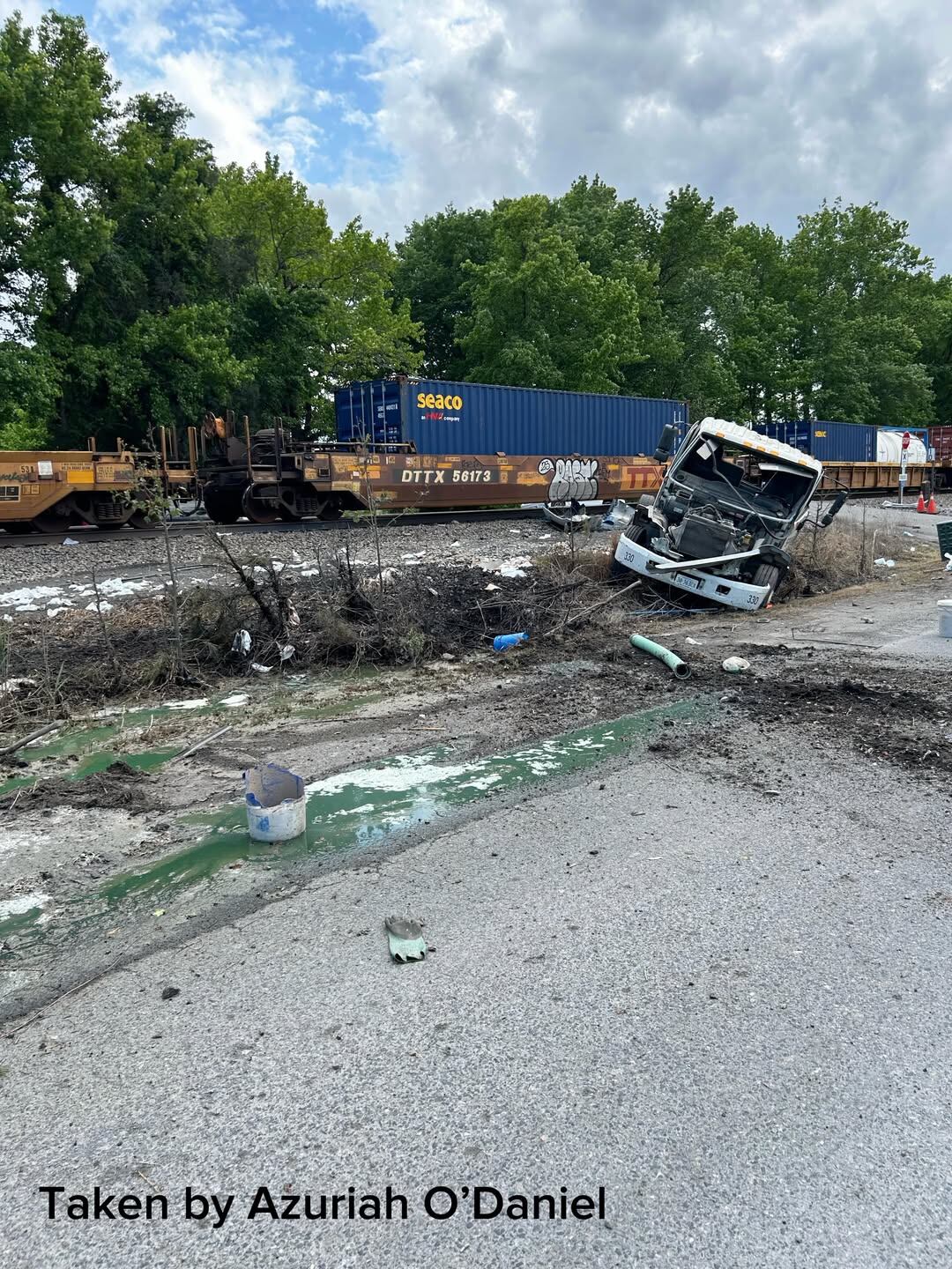 El conductor del camión fue trasladado al hospital en estado crítico tras el accidente, pero confirmó que se encuentra estable (Instagram: @azzyeditss).