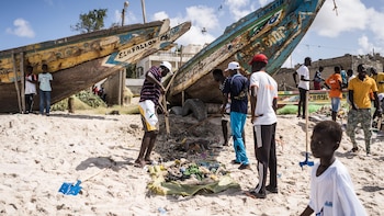 Las autoridades de Senegal rescatan