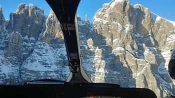 Cuatro muertos por avalanchas en