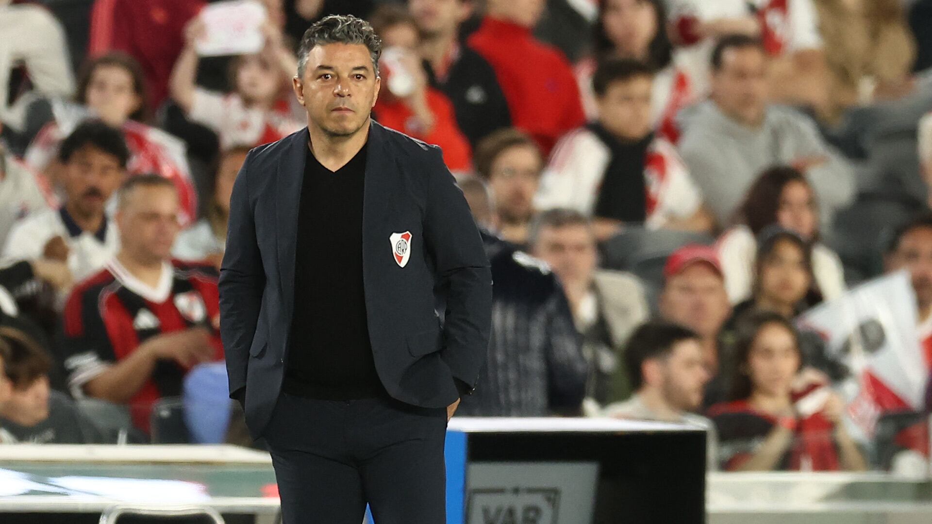 La cara de preocupación de Marcelo Gallardo refleja su mal momento en River (Foto ALEJANDRO PAGNI / AFP)
