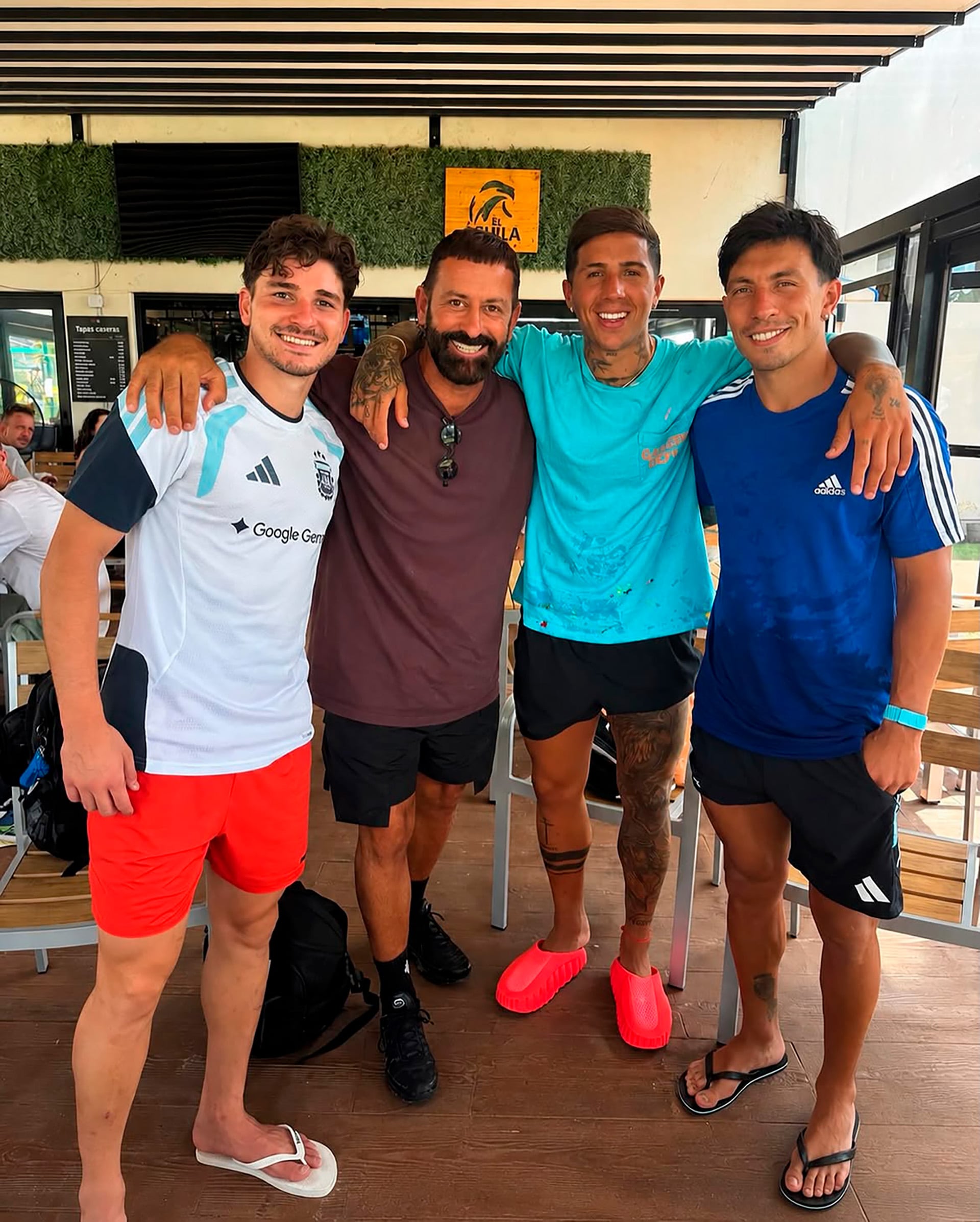 Los jugadores de la selección argentina comparten las vacaciones en familia antes de incorporarse a sus respectivos clubes