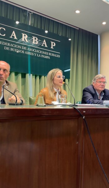 Carolina Píparo en la CARBAP