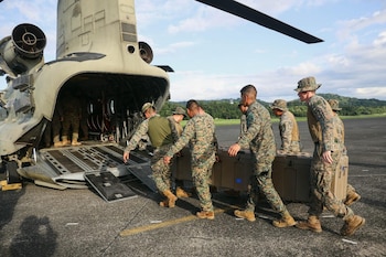 Estados Unidos movilizó cobijas, mosquiteros, lonas y carpas familiares para atender a miles de damnificados en cuatro provincias panameñas. Tomada de la embajada de EU en Panamá