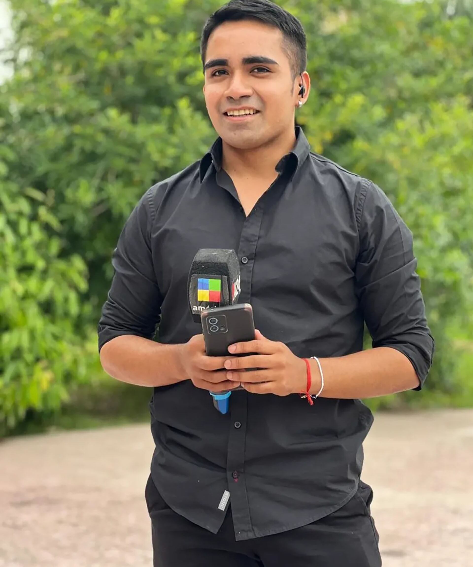 Oliver Quiroz se convirtió en el movilero estrella de América TV (Gentileza Oliver Quiroz)