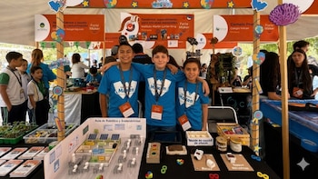 Día del niño y la niña 2026: estudiantes presentan 80 prototipos innovadores, desde sistemas de reciclaje de agua hasta jardines verticales