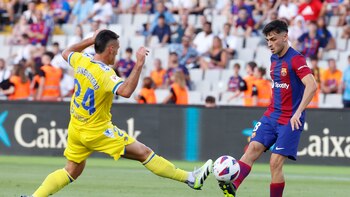 El Cádiz hace cinco cambios