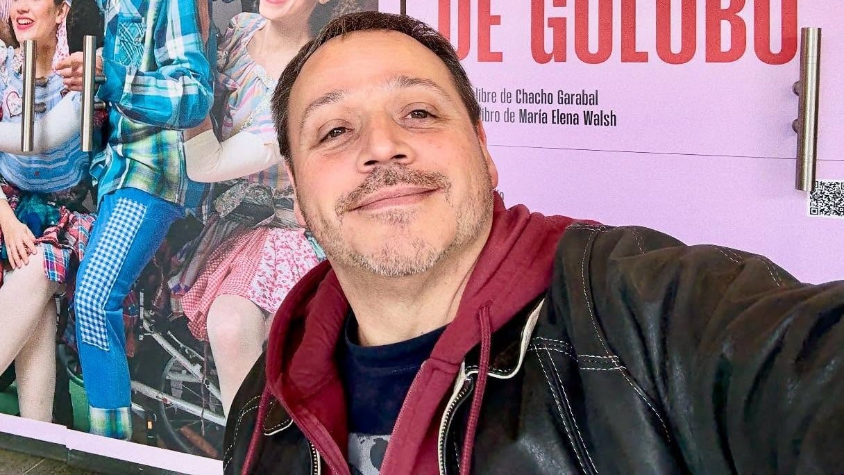 Fotografía en homenaje a Claudio Fernández, actor, director teatral y jurado de los Premios Hugo.