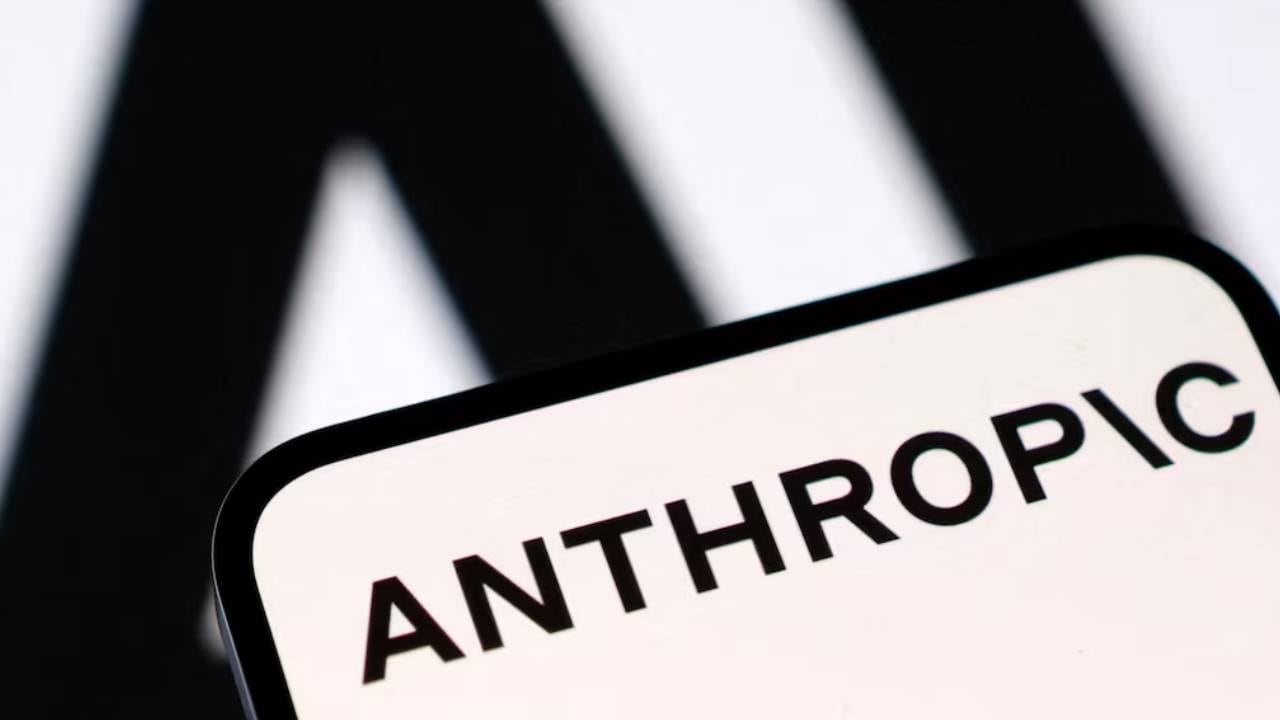 Anthropic reportó que Mythos descubrió fallas críticas en todos los sistemas operativos y navegadores importantes, incluidos errores de décadas de antigüedad en OpenBSD y FFmpeg. (Reuters)