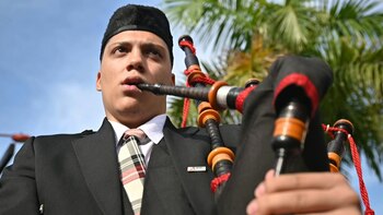 Cocoteros, arena fina, 30 grados