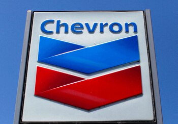Un cartel de Chevron en