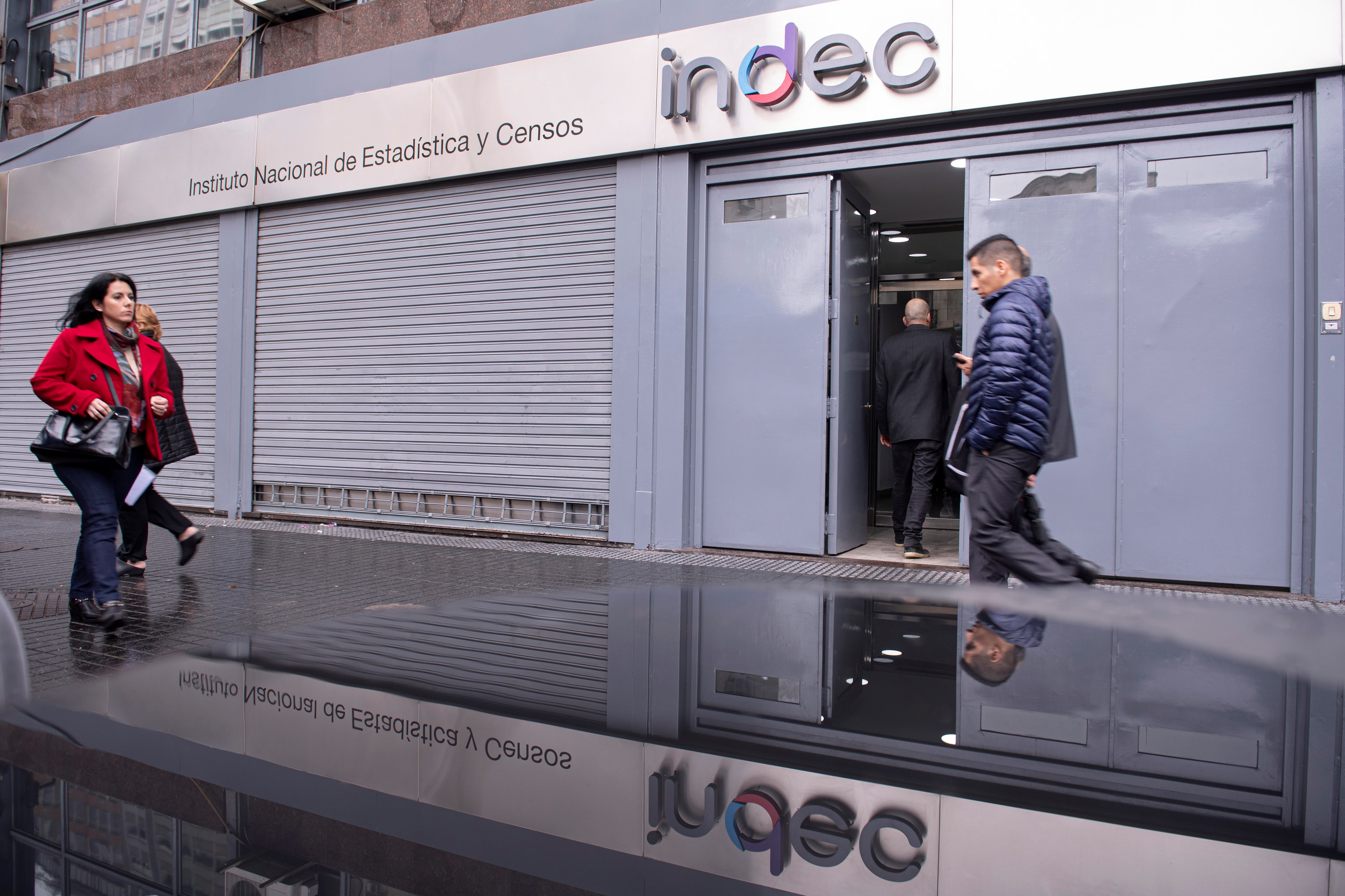 El mercado de apuestas de Polymarket concentró el 80% de las previsiones de inflación en un rango de 1,5% a 1,7% para el IPC nacional de agosto. (EFE/Matías Nápoli)