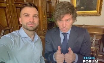 Mauricio Novelli con Milei en