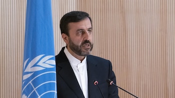 Irán aclara que su "plan por fases" con Omán sobre Ormuz no implica la apertura inmediata del estrecho