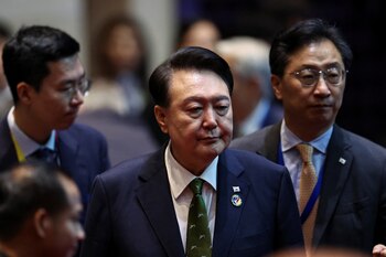 El presidente surcoreano Yoon Suk Yeol la 19° Cumbre de Asia del Este en Vientiane (Foto: REUTERS/Athit Perawongmetha)