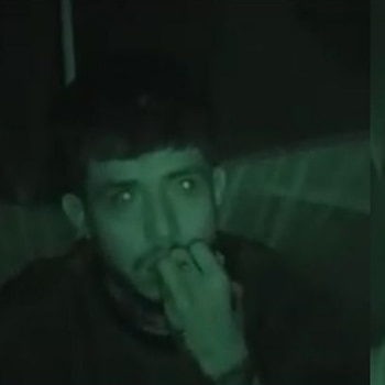 Westcol expresó su incomodidad con la ouija, aunque participó cuando sus acompañantes hicieron preguntas con el tablero - crédito X